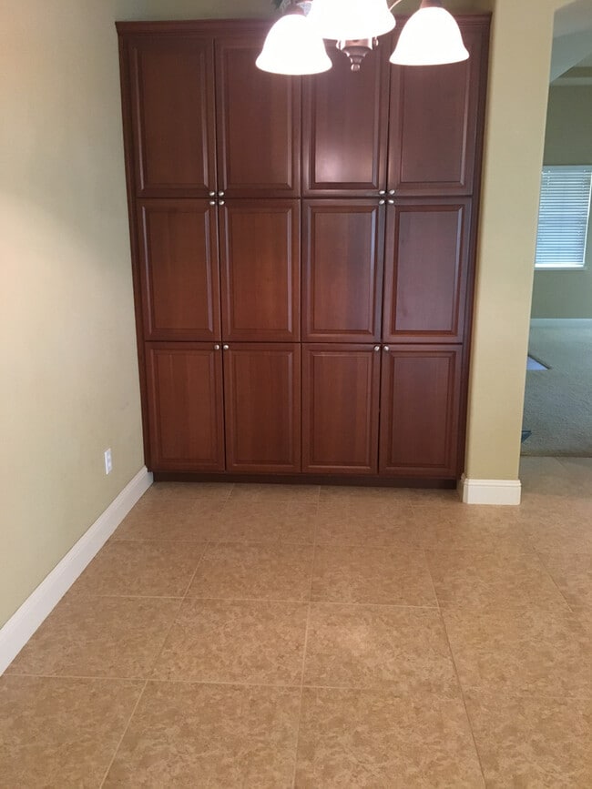 Photo - Gorgeous Folsom Home close to shopping,schools, and more!