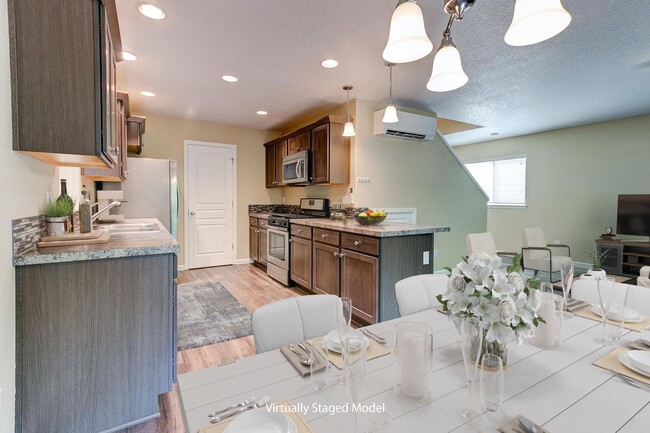 Photo - Beautiful Home!  Close to Downtown Hillsboro!