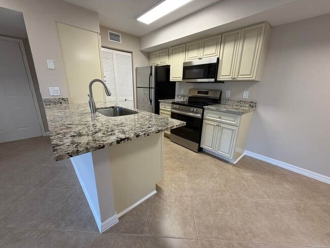 Photo - ANNUAL RENTAL - 1 BED / 1 BATH AT OASIS