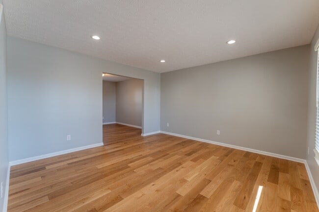 Photo - 205 Lexington Blvd