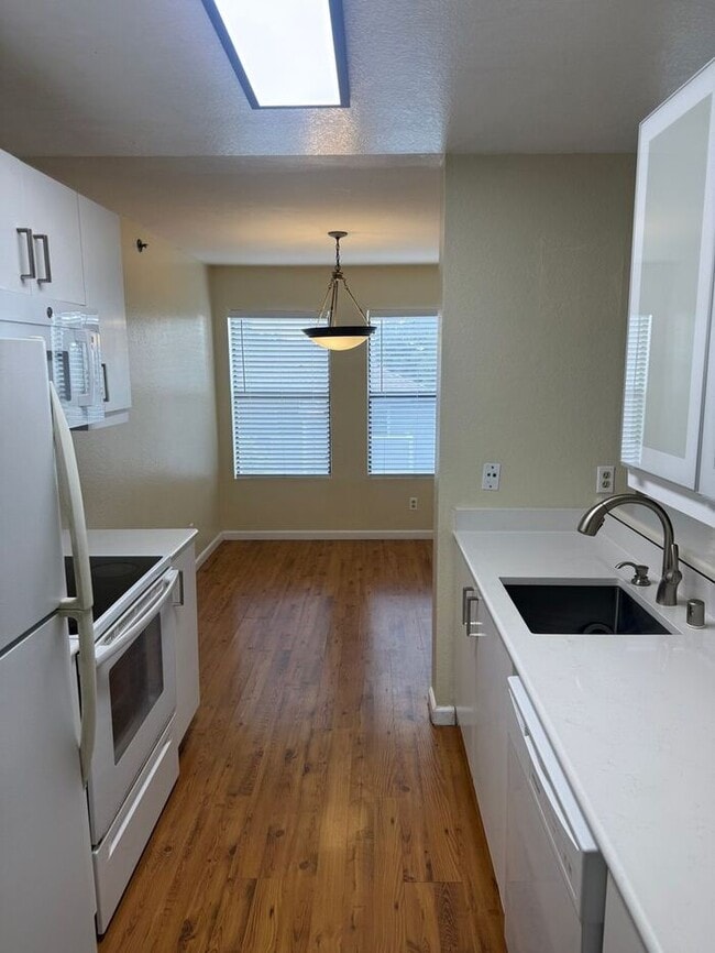 Photo - Nice 2 Bedroom 2 Bath Condo