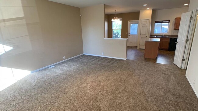 Photo - Great 2 Story Townhome!