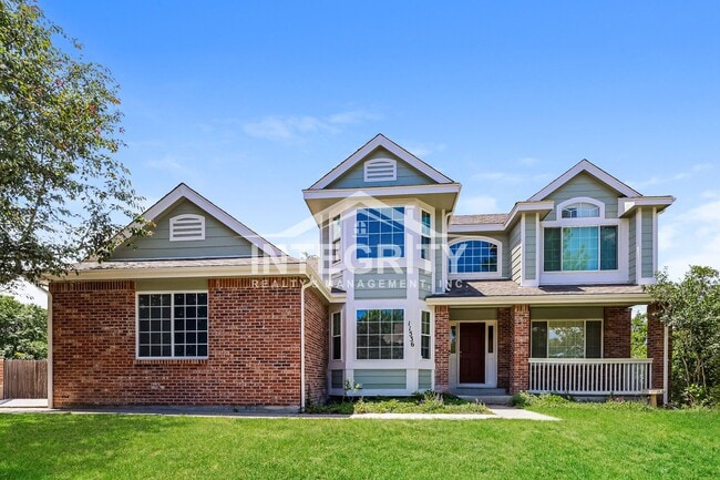 Building Photo - A must-see 5 Bed / 4 Bath home in Parker with stunning mountain views!