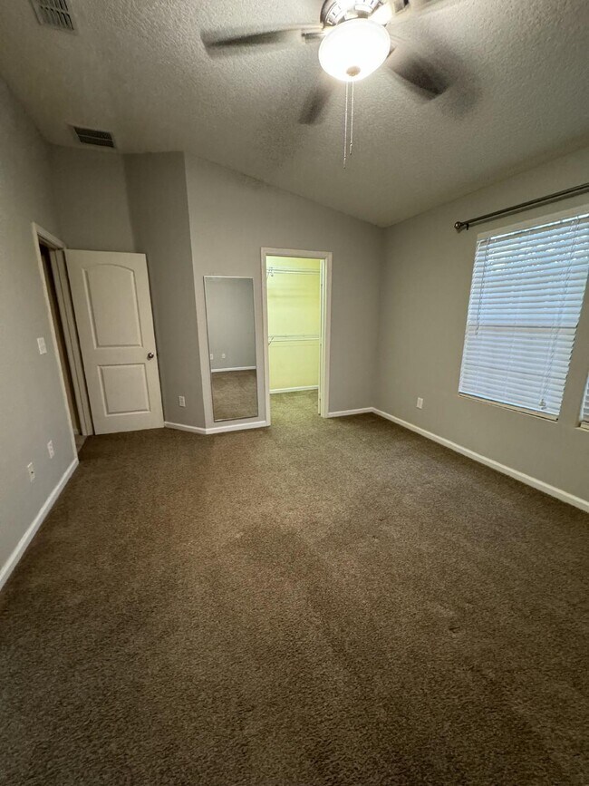 Photo - 3 bedroom 2.5 bath townhome in Bartram Park