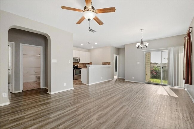 Photo - 187 Rummel Dr