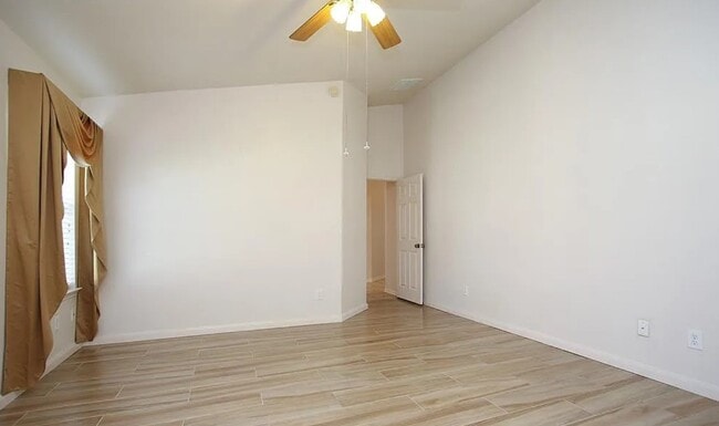 Photo - 2007 Karsen Dr