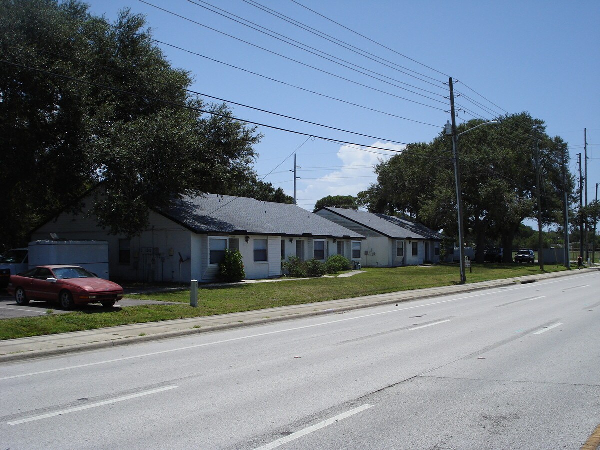 Photo - Parkwood Apartment Homes