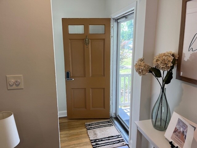 Photo - 2015 Stanford Dr SW