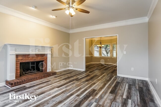 Photo - 6504 Hemlock St