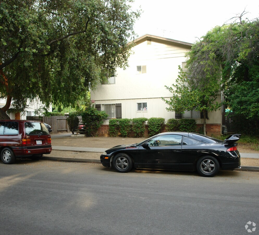 987 Helen - 987 Helen