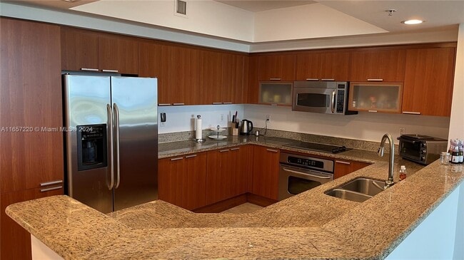 Photo - 14951 Royal Oaks Ln Unit #2407