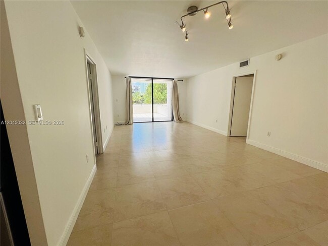 Photo - 2333 Brickell Ave Unit 210