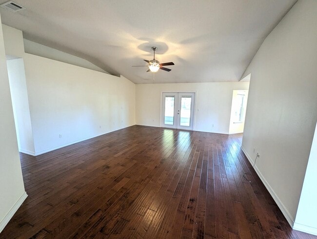 Photo - 7300 Rexford St