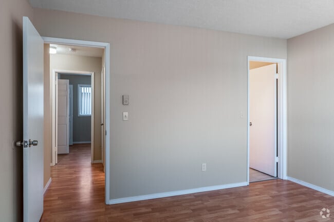 2BR, 1BA, - 1095SF - Bedroom 02