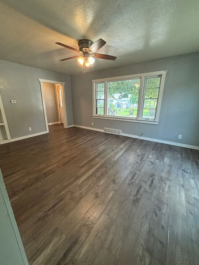 2 bedroom, 1 bathroom home House Rental in Traer, IA