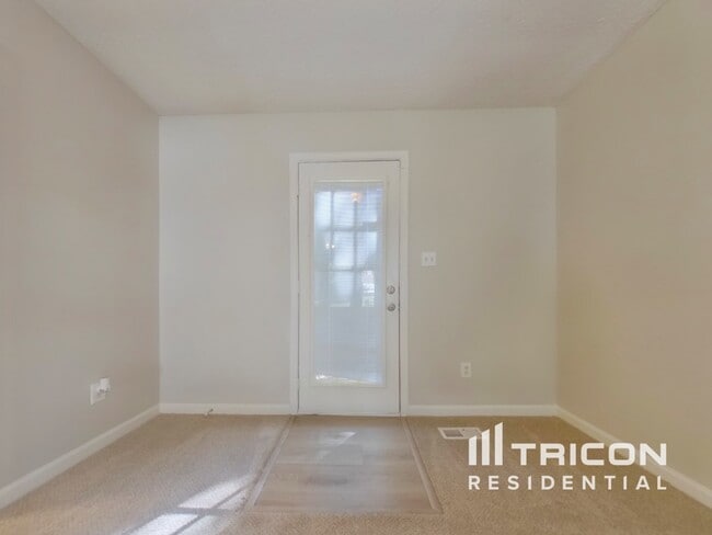 Photo - 158 Sweetwater Cir