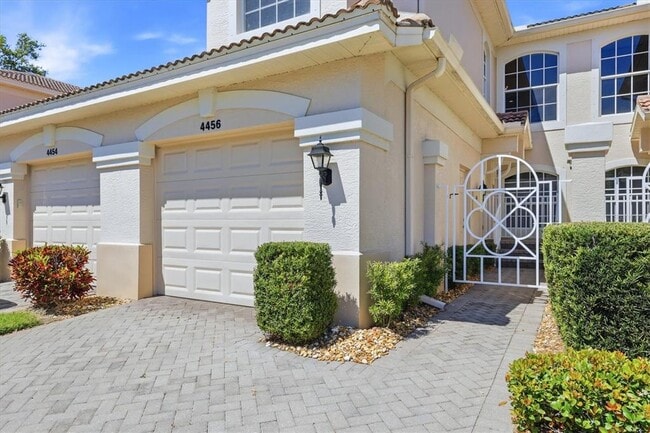 Photo - 4456 Streamside Ct Unidad 1605