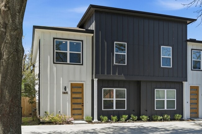 Photo - 8805 Parkway Dr