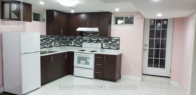 Photo - 1428 Samuelson Cir