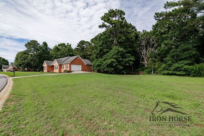 Photo - 411 Timber Creek Dr