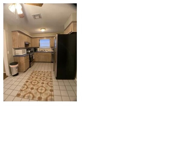 Edmond 4 bed home - Edmond 4 bed home