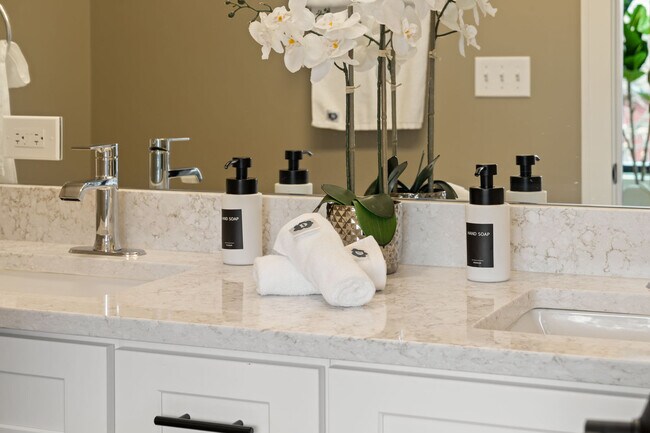 Photo - 2006 W 21st St Unit ID1244959P