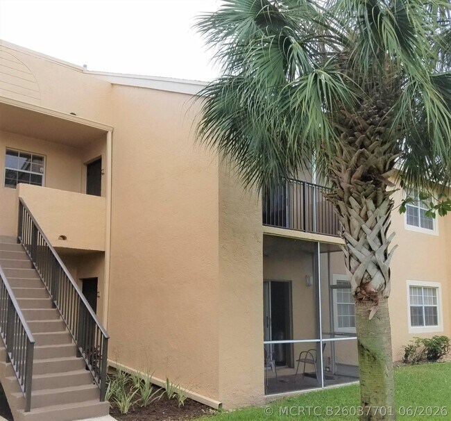 Building Photo - 751 Cypress Ln Unit L7