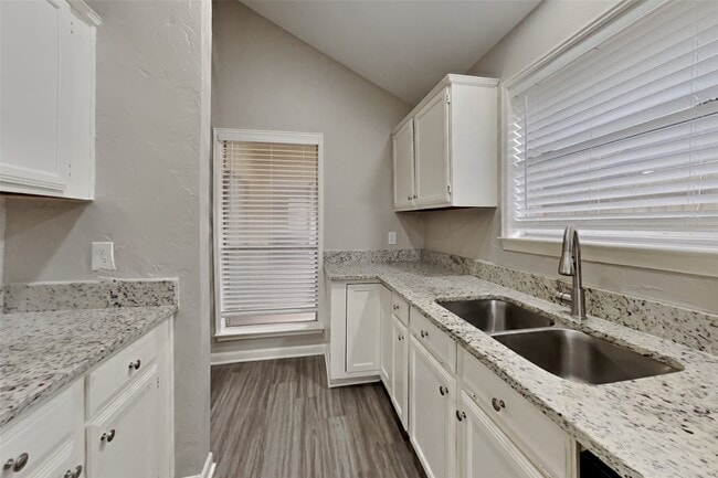 Photo - 4935 Northfork Dr
