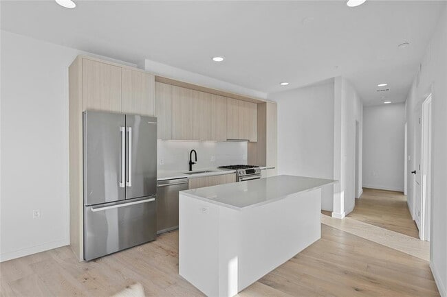 Photo - 2209 S 1st St Unit 321