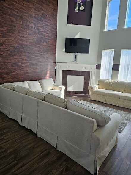 Photo - 1211 Lark Ln