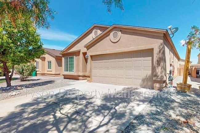 Photo - 1033 Desert Paintbrush Loop