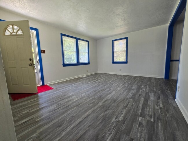 Photo - 2312 Reed Rd