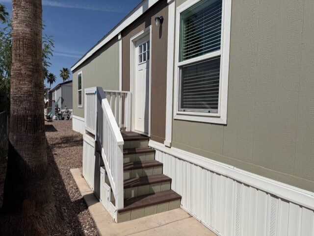 Photo - 2060 N Center St