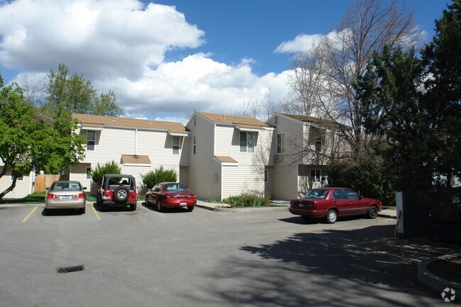 Photo - Treehouse Apartments