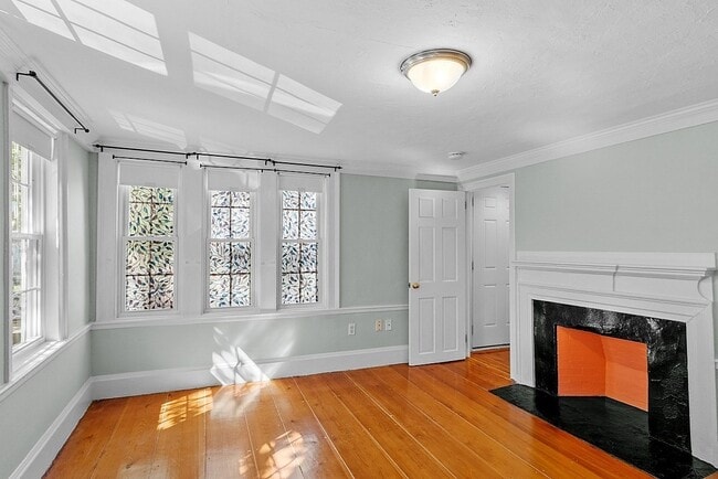 7 Andrew St Unit 14