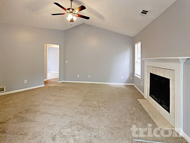 Photo - 1185 Mercury Dr SE