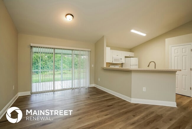 Photo - 3306 17th St W