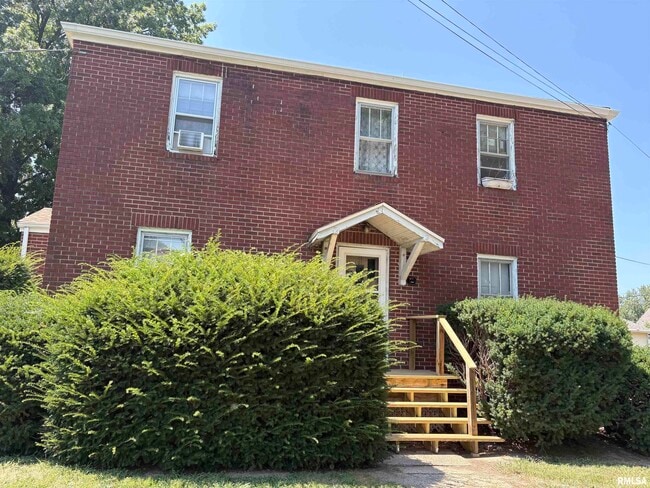 Building Photo - 2317 W Kellogg Ave Unit 3