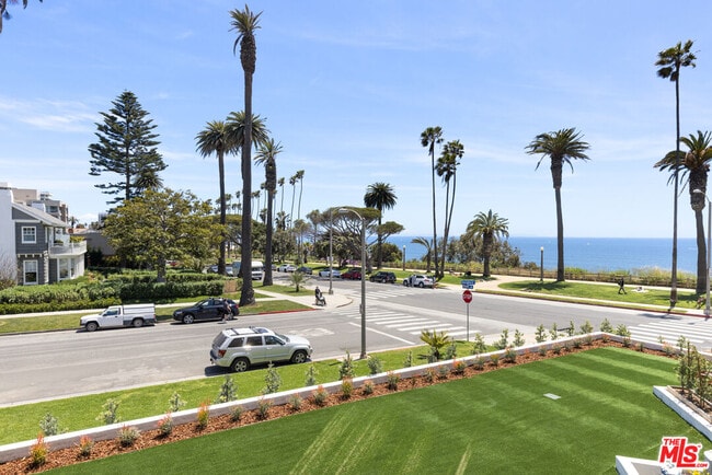 Building Photo - 311 Ocean Ave Unit 203