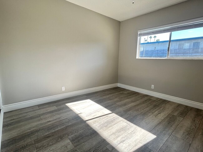 Photo - Palm View Apartments