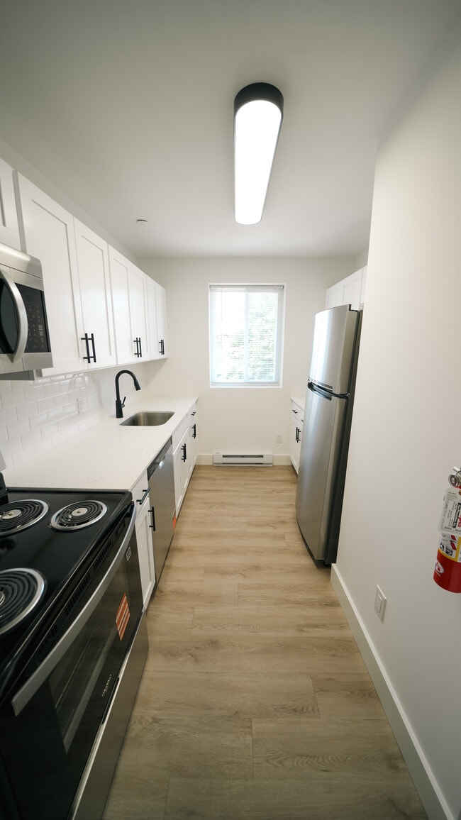 Kitchen with Electric Appliances