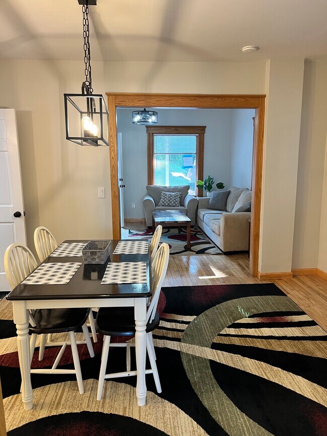 Photo - 1 Monroe Heights