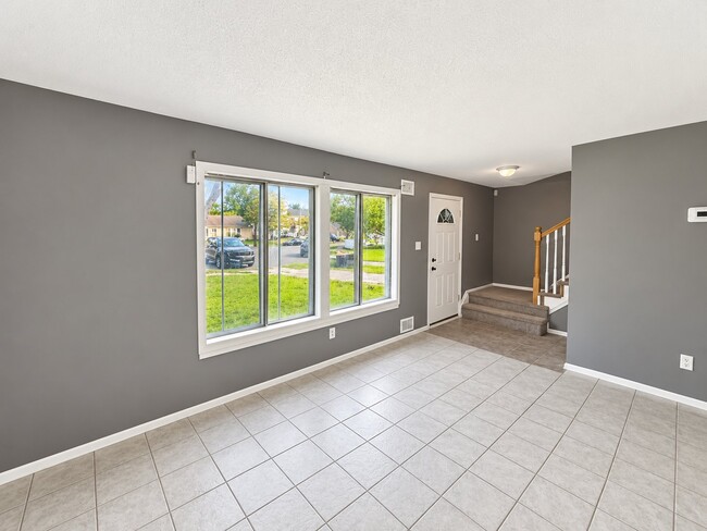 20 Commodore Ct