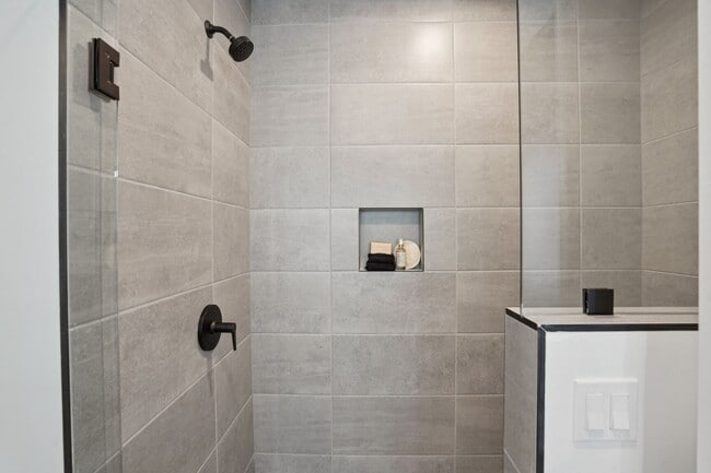 2BR,2BA - B2