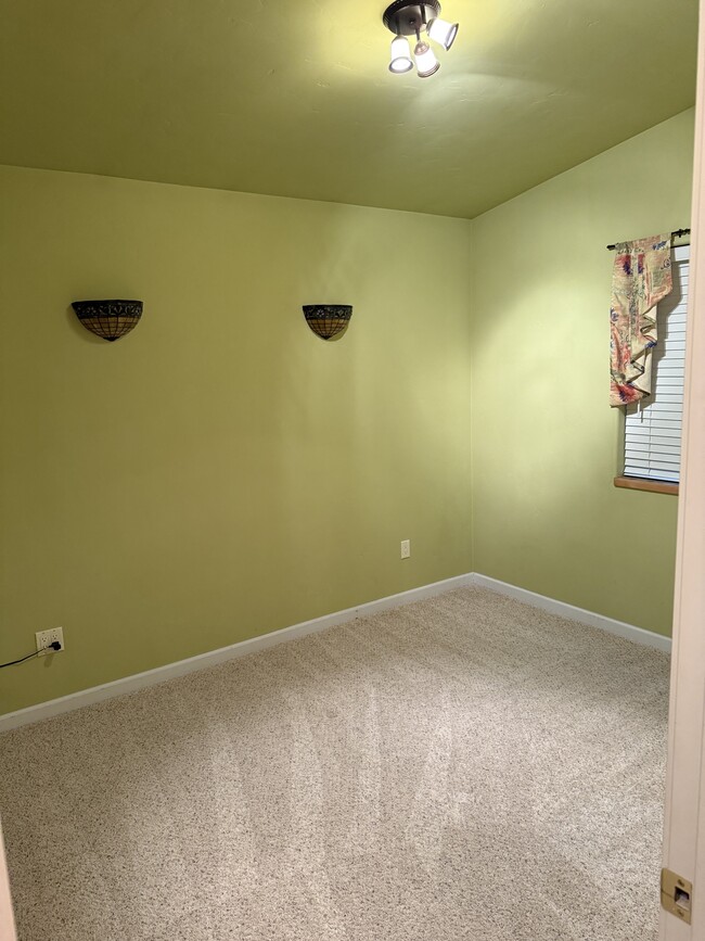 Photo - 111 E Driftwood Circle East