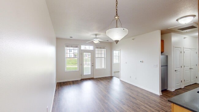 Photo - Grayhawk Apartments