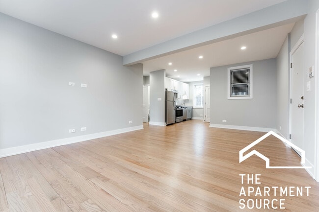 Building Photo - 1929 W Winona St Unit 1F