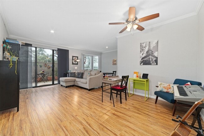Photo - 2400 N Braeswood Blvd Unit 108
