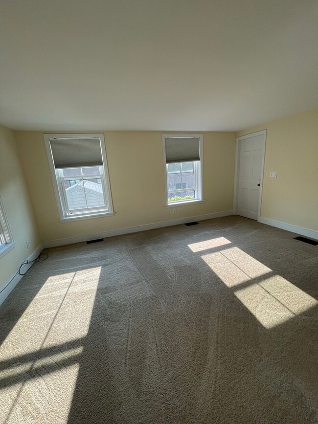 Photo - 33 Pine St Unit Apt. 4