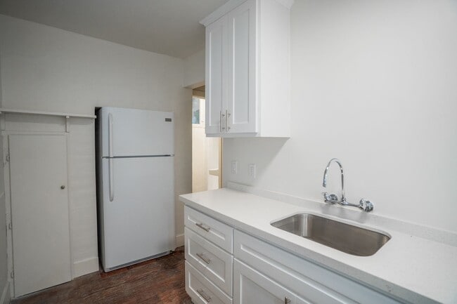 Photo - 501 W 8th St Unit 803-1